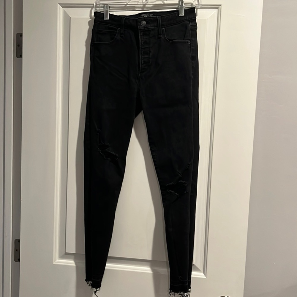 Abercrombie & Fitch Simone high rise ankle black distressed skinny jeans - 27/4r